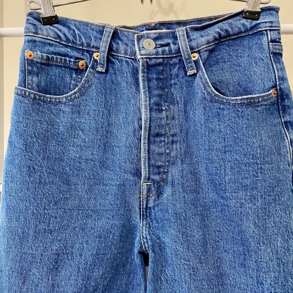 Levi’s Ribcage Straight Jeans size 28 - Picture 3 of 8